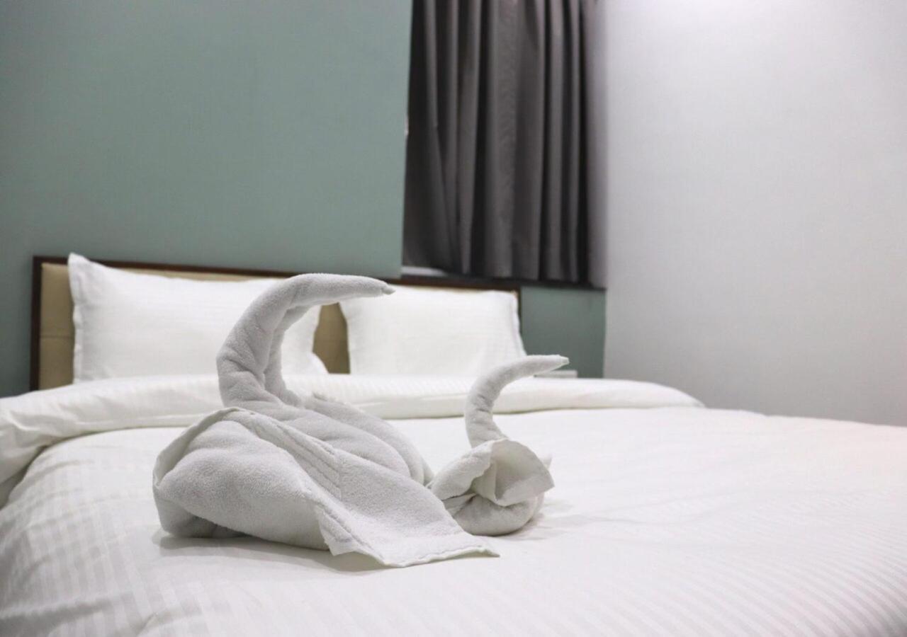 Sharman Suites Пуна Экстерьер фото