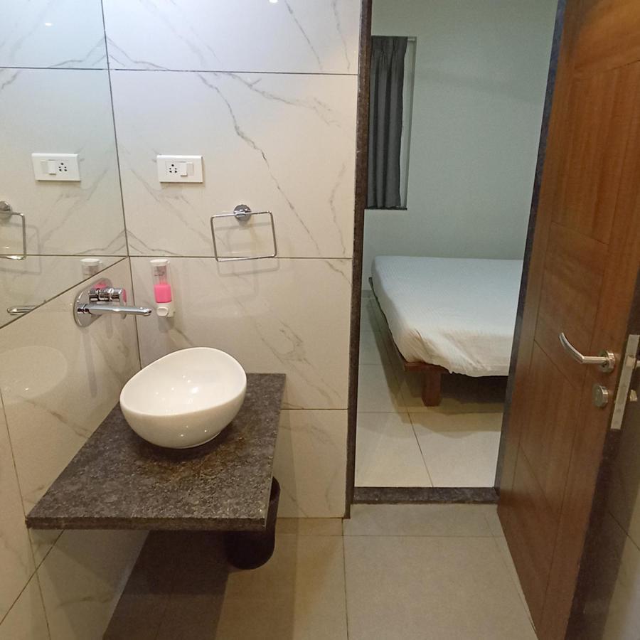 Sharman Suites Пуна Экстерьер фото